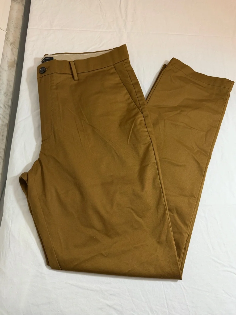 Banana Republic Men's Chino Pants in Caramel Brown